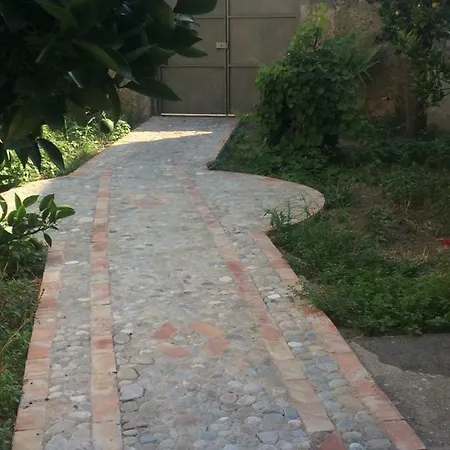 Il Poeta Apartment Calatabiano